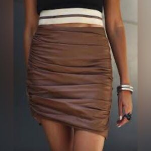 🌾‎ Lulu's Chocolate Brown Ruched Vegan Leather Skirt
